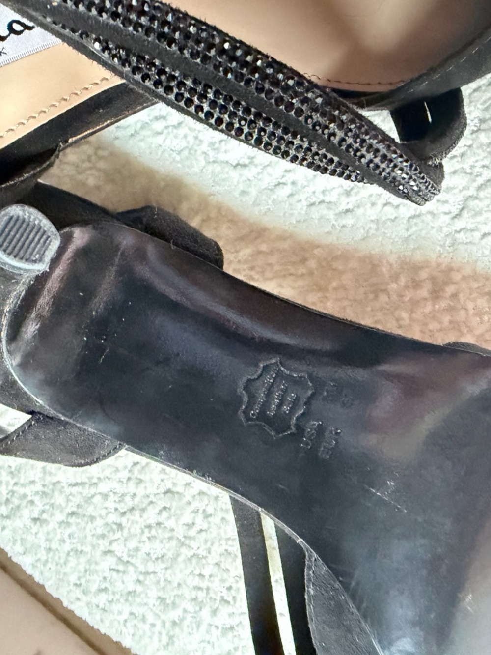 ANNA New York Black Pointed-Toe Crisscross Strap Heels - Picture 4 of 5